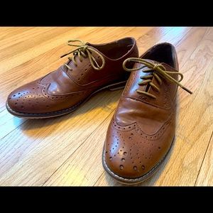 Men’s dress shoes